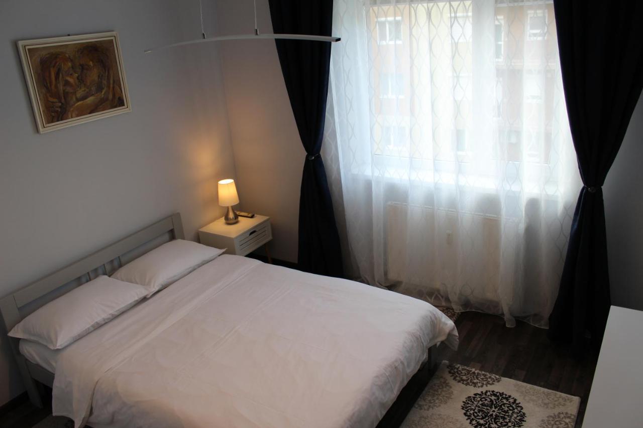 Randevu Apartment Nagyvárad Kültér fotó