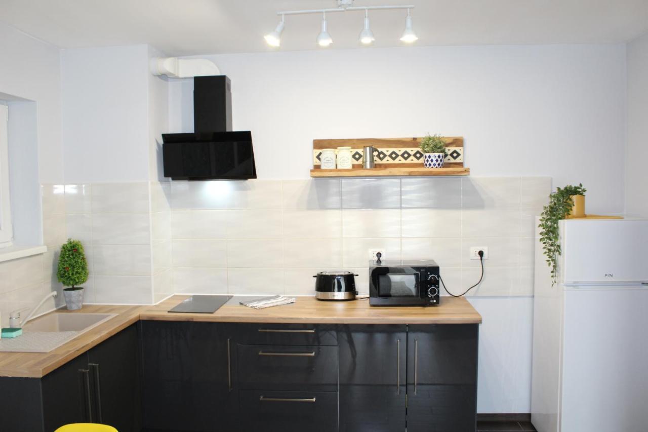 Randevu Apartment Nagyvárad Kültér fotó